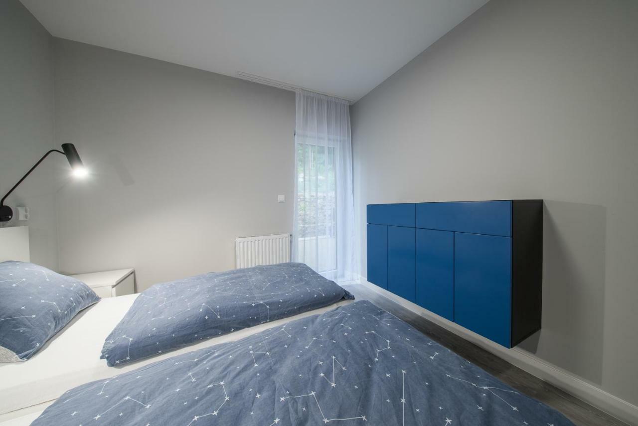 シュチルクApartament Pod Lasemアパートメント エクステリア 写真